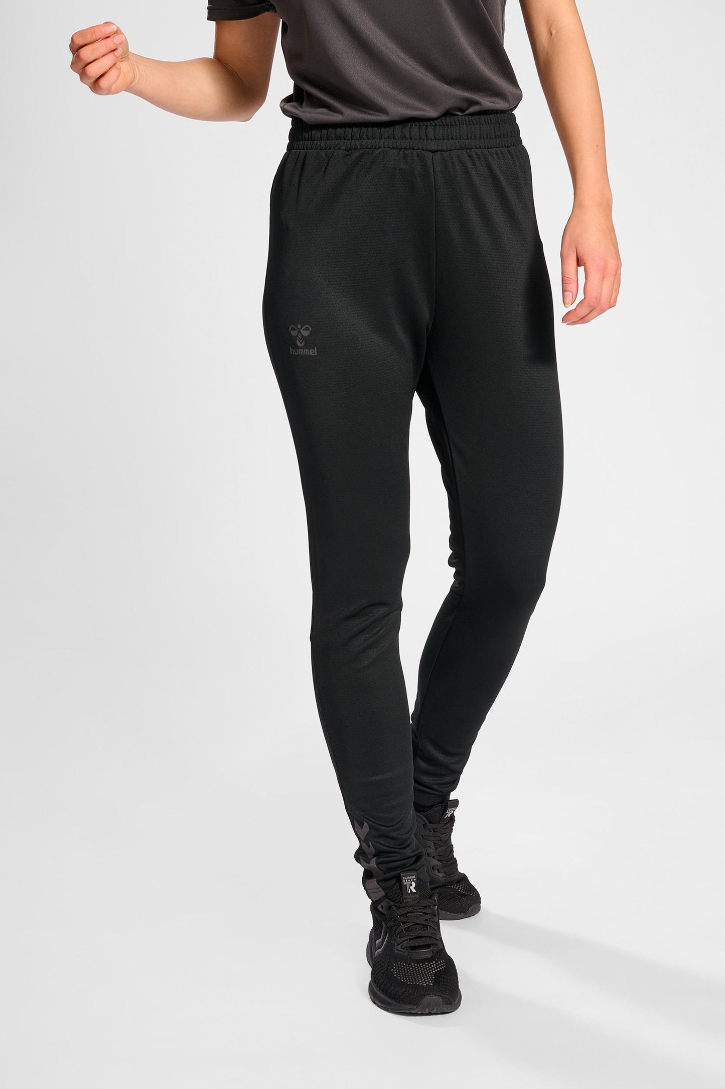 HUMMEL - Hmlactive Training Pants Woman - Black