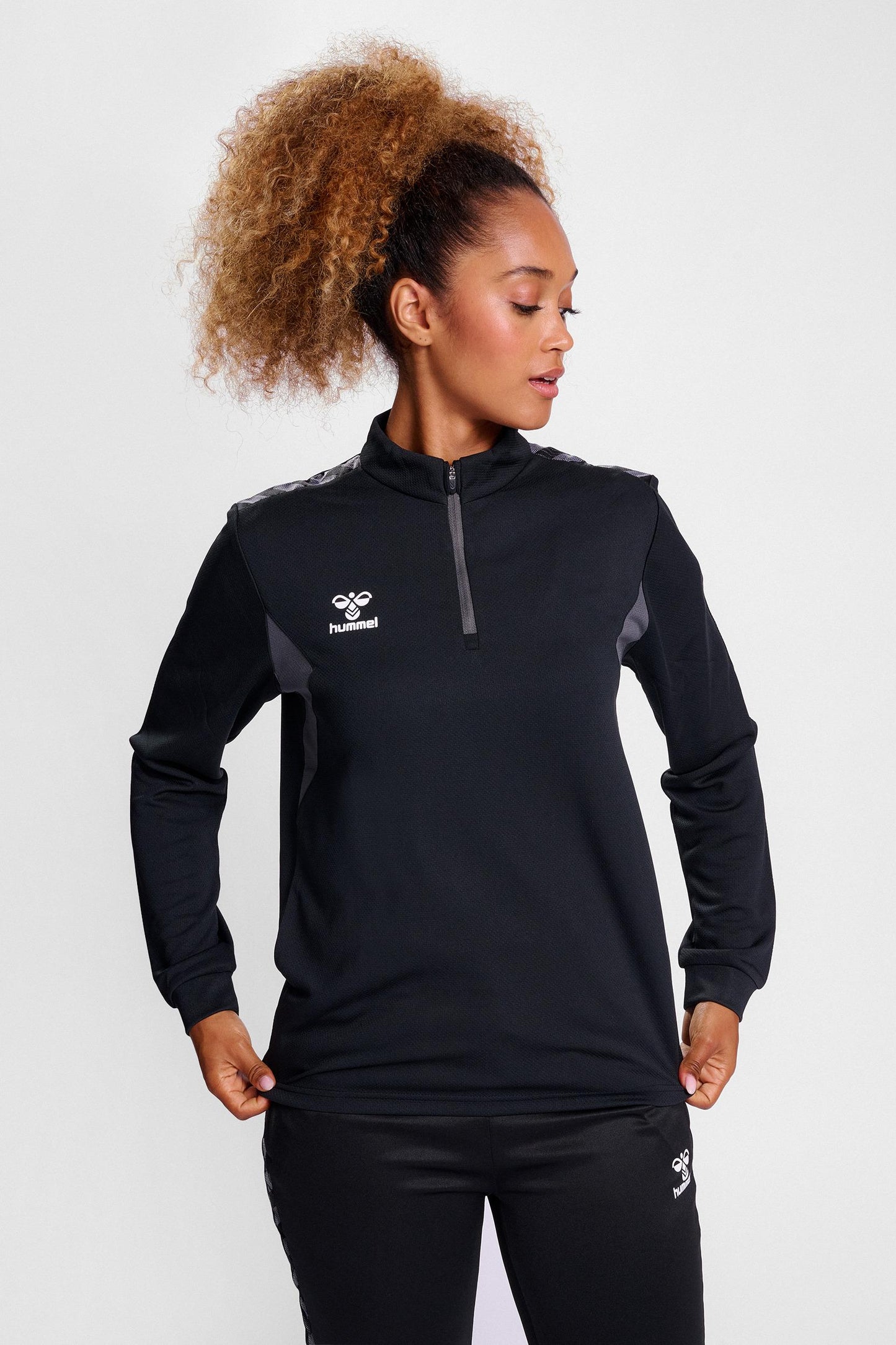 HUMMEL - Hmlauthentic Half Zip Sweat Woman - Black