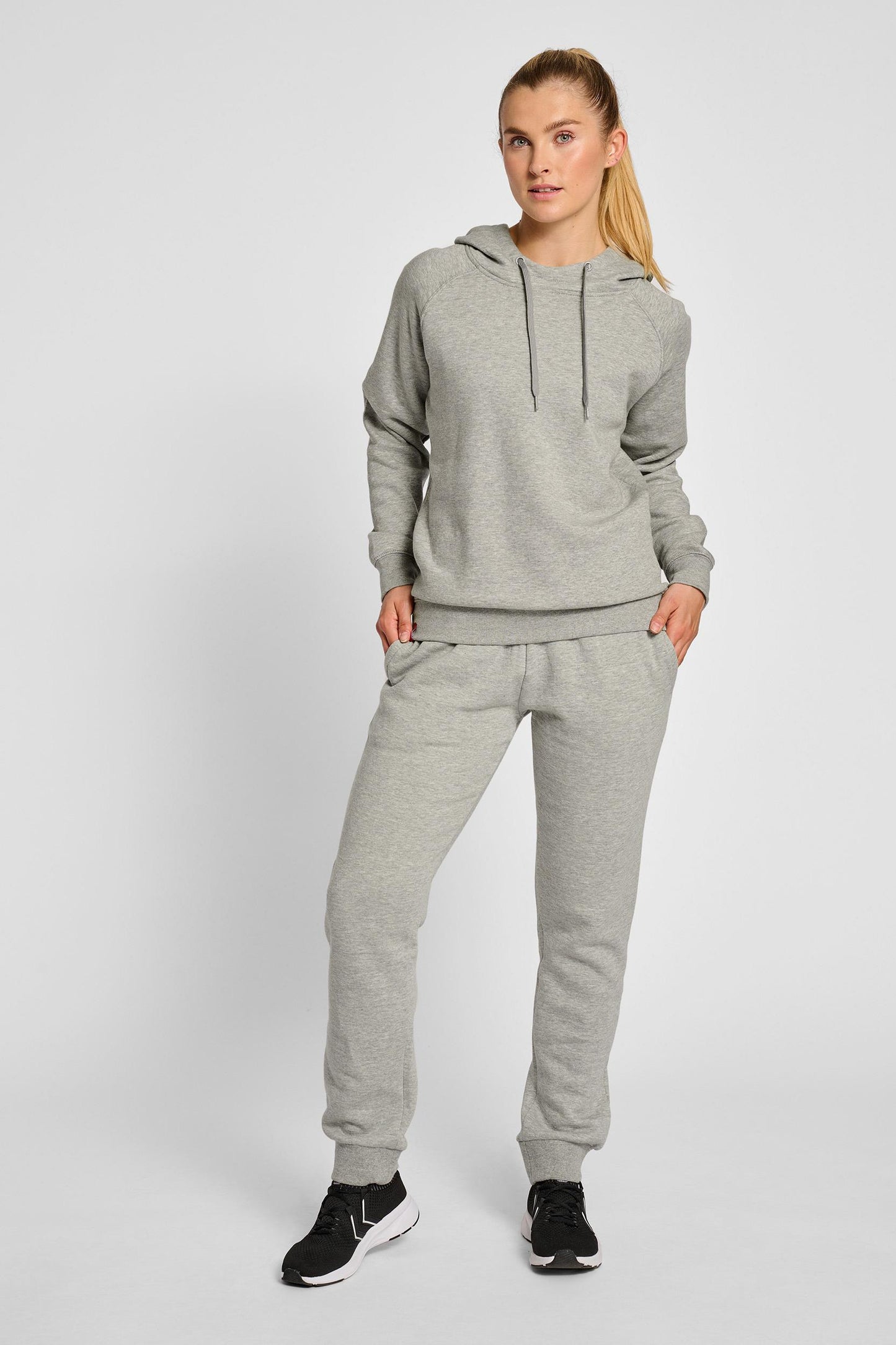 HUMMEL - Hmlred Classic Hoodie Woman - Grey Melange